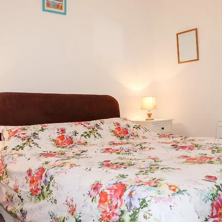 Lane Holiday home